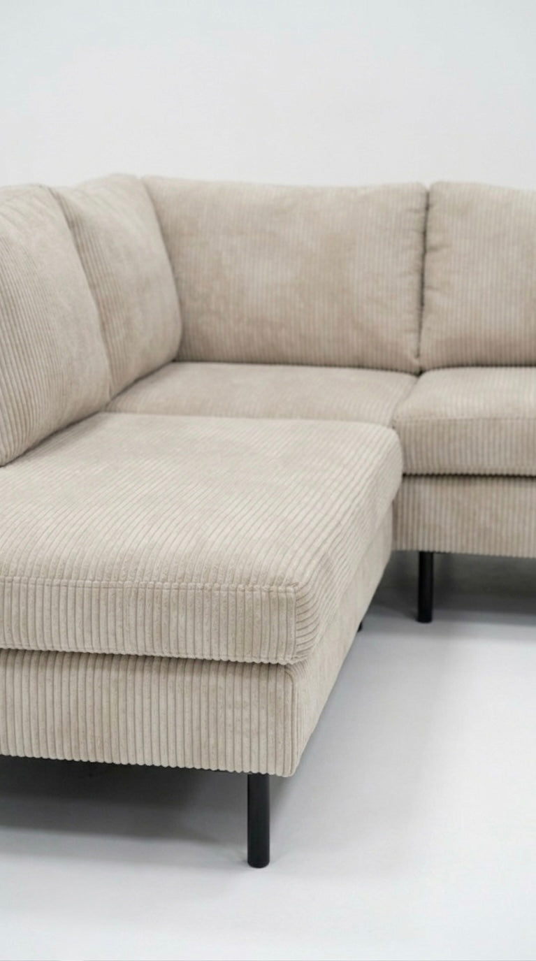 Peppe | 4 sits med divan | Beige Manchester