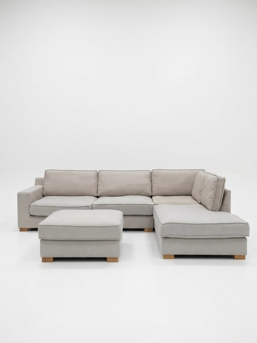 EM Savoy | 4 sits med schäslong | Fotpall ingår |