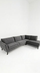 Leander Pehrson | 4.5-sits med schäslong |