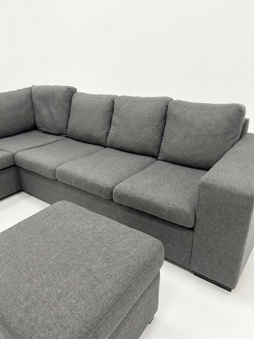 Nevada | 4 sits med schäslong | Fotpall ingår