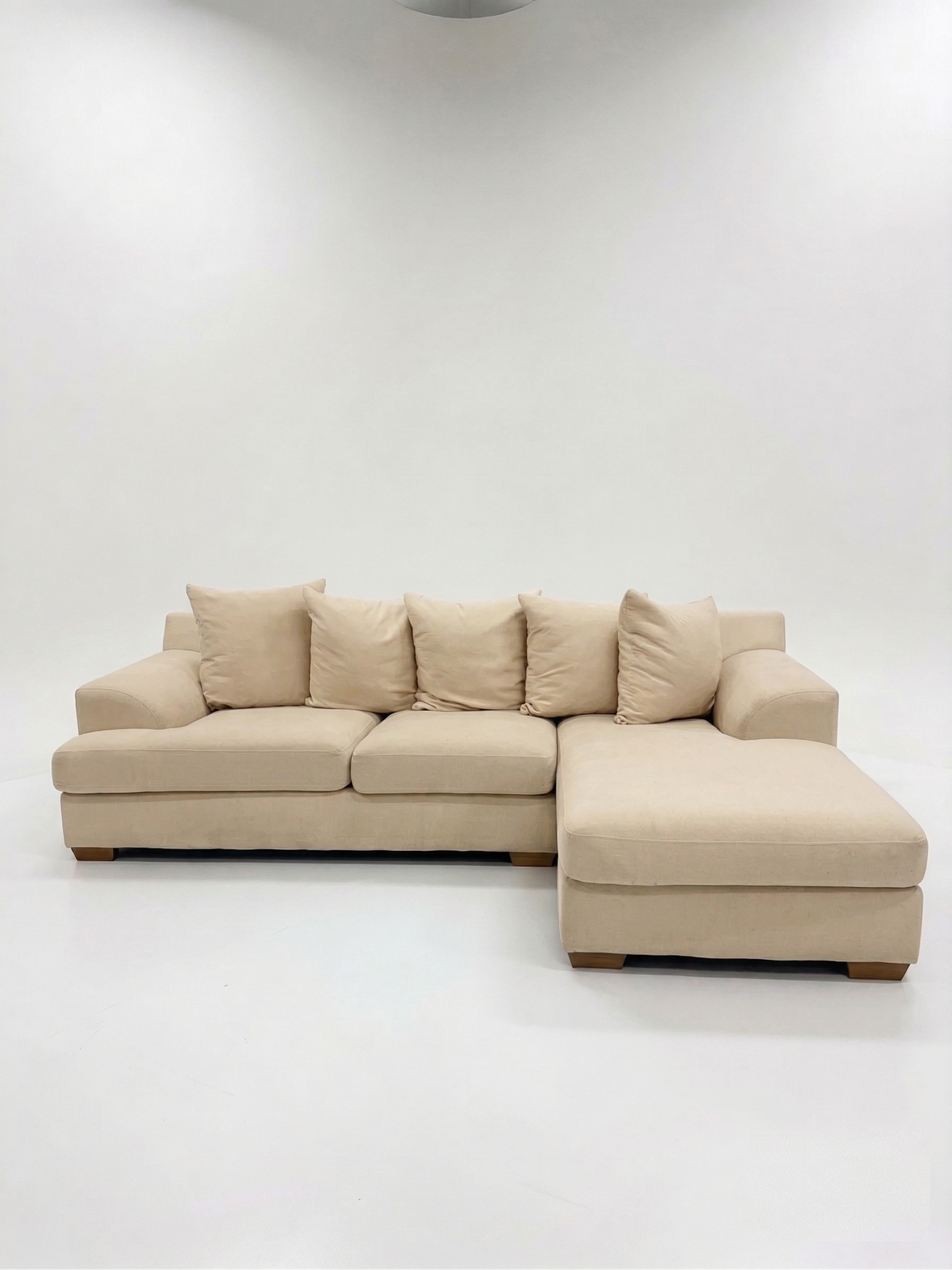 Kingston beige | 4-seater sofa with chaise longue