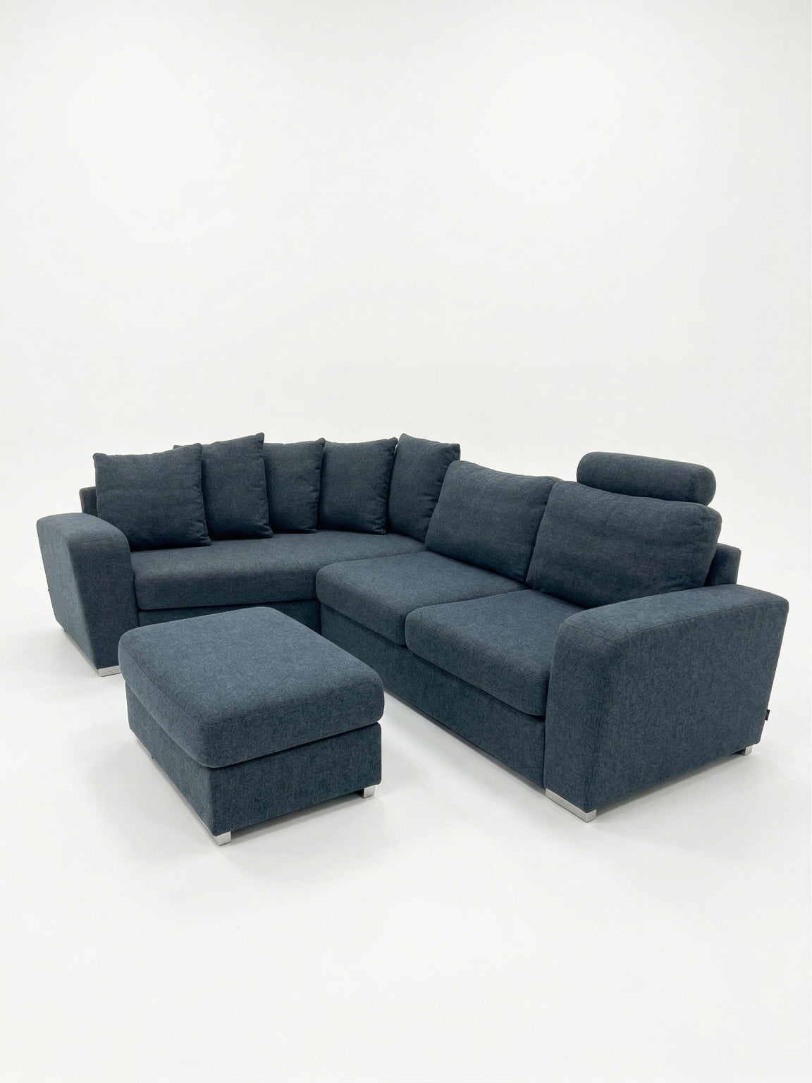 Friday | Corner - 5-sits hörnsoffa | Fotpall & Nackstöd ingår |